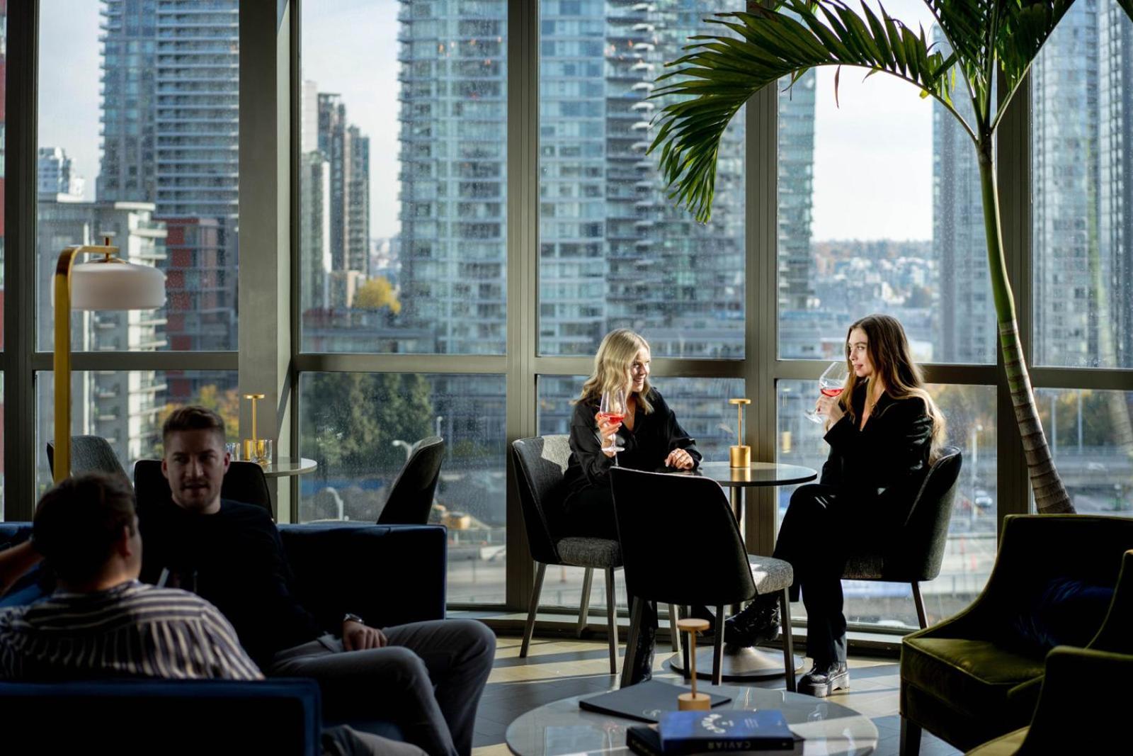The Parker Hotel And Rooftop Vancouver Bagian luar foto