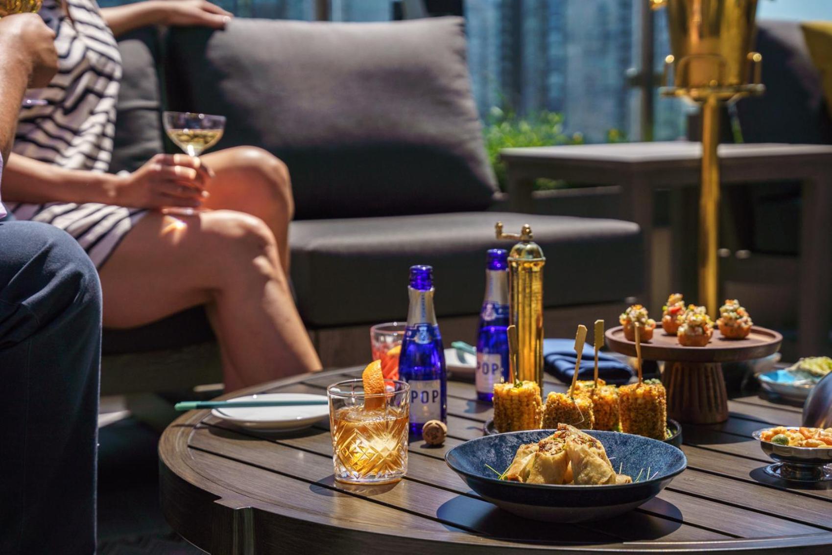 The Parker Hotel And Rooftop Vancouver Bagian luar foto
