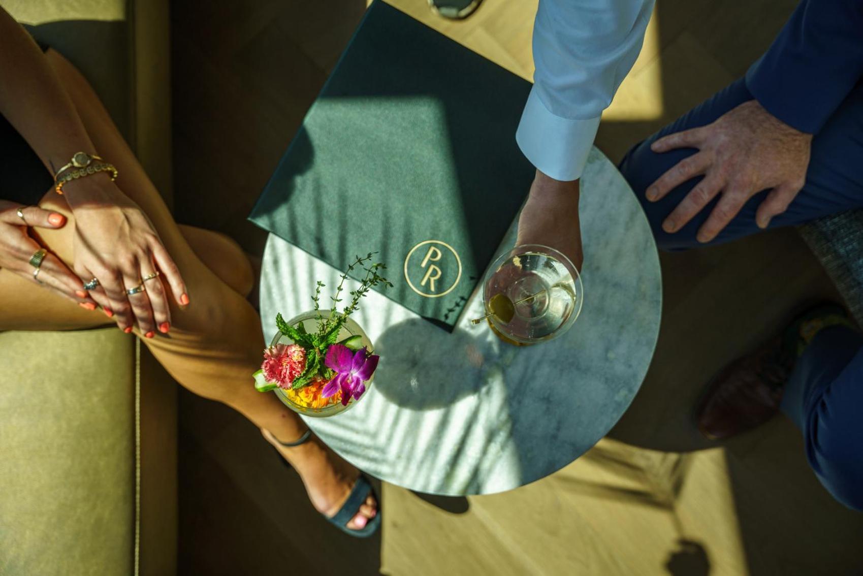The Parker Hotel And Rooftop Vancouver Bagian luar foto