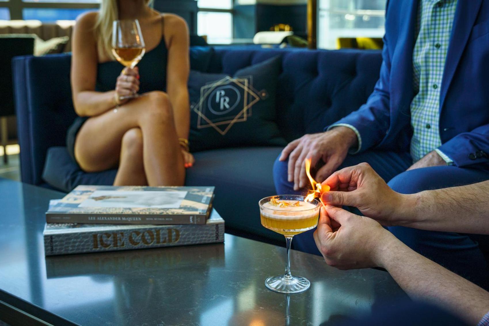 The Parker Hotel And Rooftop Vancouver Bagian luar foto