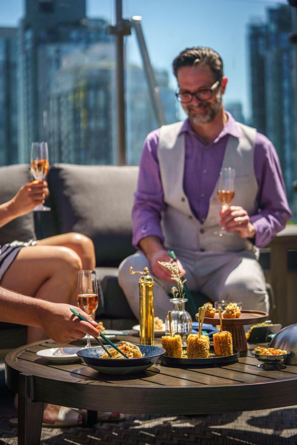 The Parker Hotel And Rooftop Vancouver Bagian luar foto